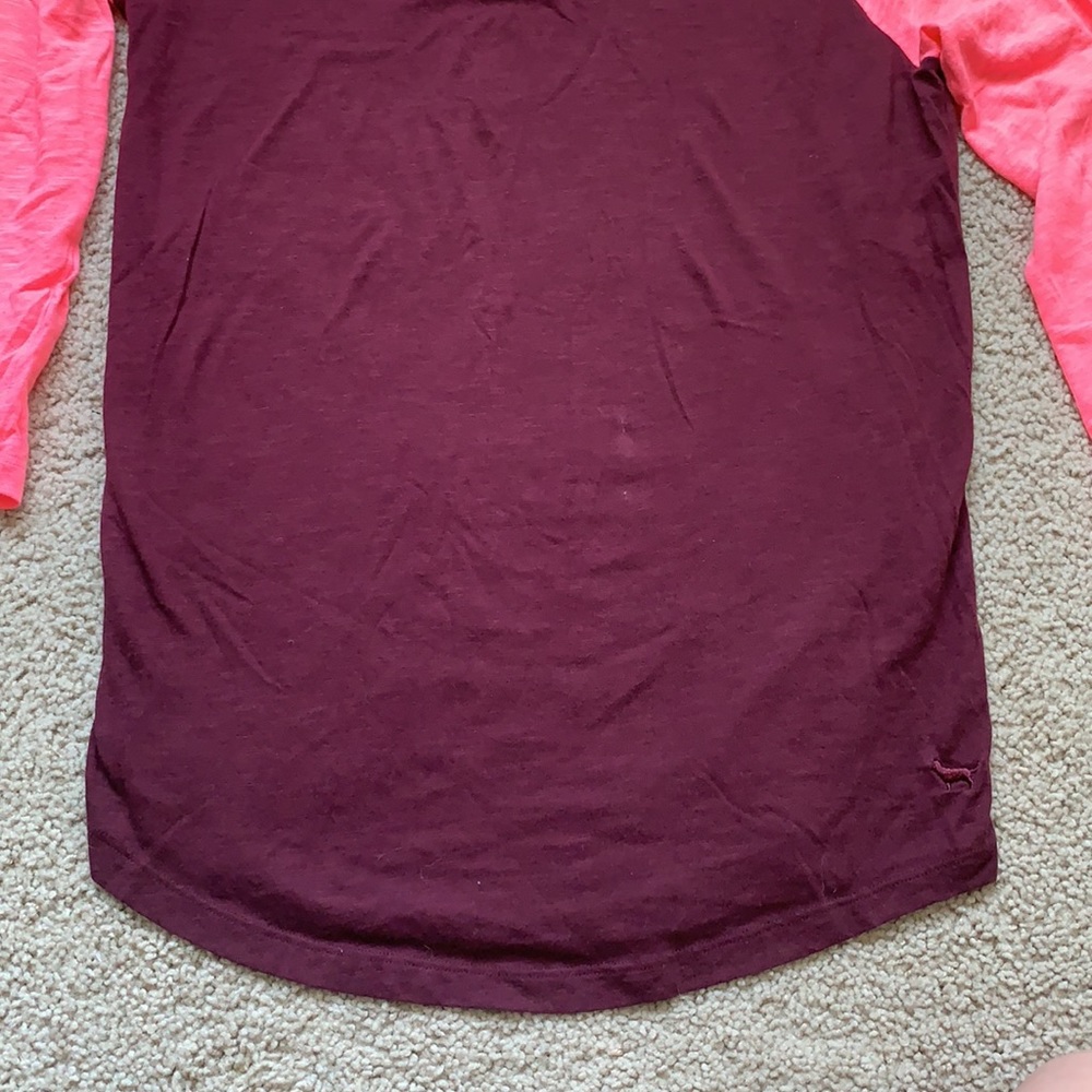 Victoria’s Secret Pink Baseball Tee Size XS - Picture 5 of 9